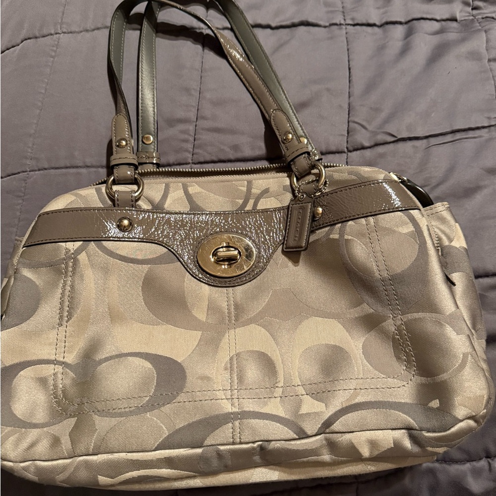 Coach Cream and Brown Shoulder Bag with Signature Style